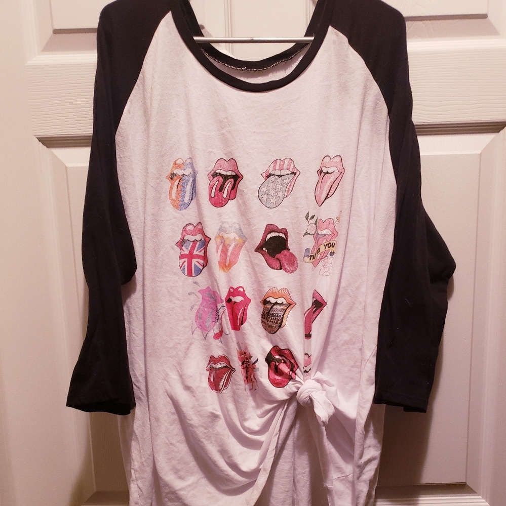 TORRID, Rolling Stones Tee, size 6